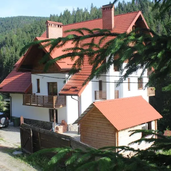 Na Gorbi, hotel in Slavske