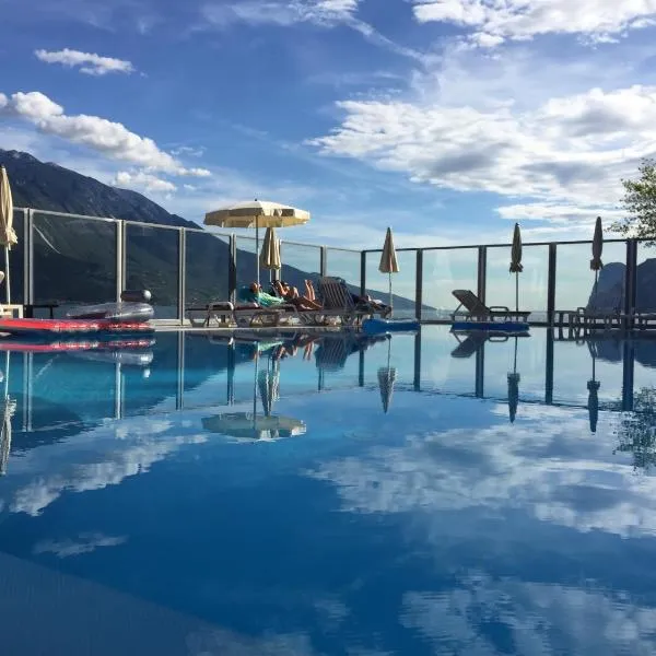 Viesnīca Hotel Capo Reamol pilsētā Limone sul Garda