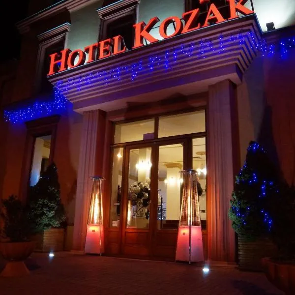 Hotel Kozak, hotel u gradu Helm