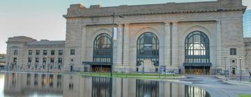 Viesnīcas netālu no apskates objekta Union Station Kansas City