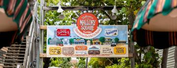 โรงแรมใกล้จัตุรัส Mallory Square