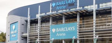 Hotellid huviväärsuse Hamburgi Barclaycard Arena lähedal