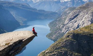 Hoteller nær Trolltunga