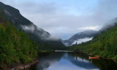 Parc National des Hautes-Gorges-de-la-Rivière-Malbaie yakınındaki oteller