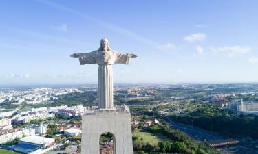 Hotelek Cristo Rei Statue közelében