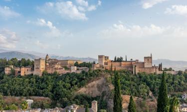 Hotels near Alhambra and Generalife