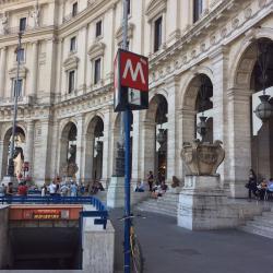 Станція метро "Repubblica - Teatro dell'Opera"