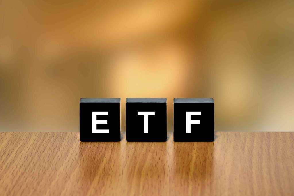 ETFs: O que são e por que têm se tornado populares pela diversificação e baixo custo de gestão?