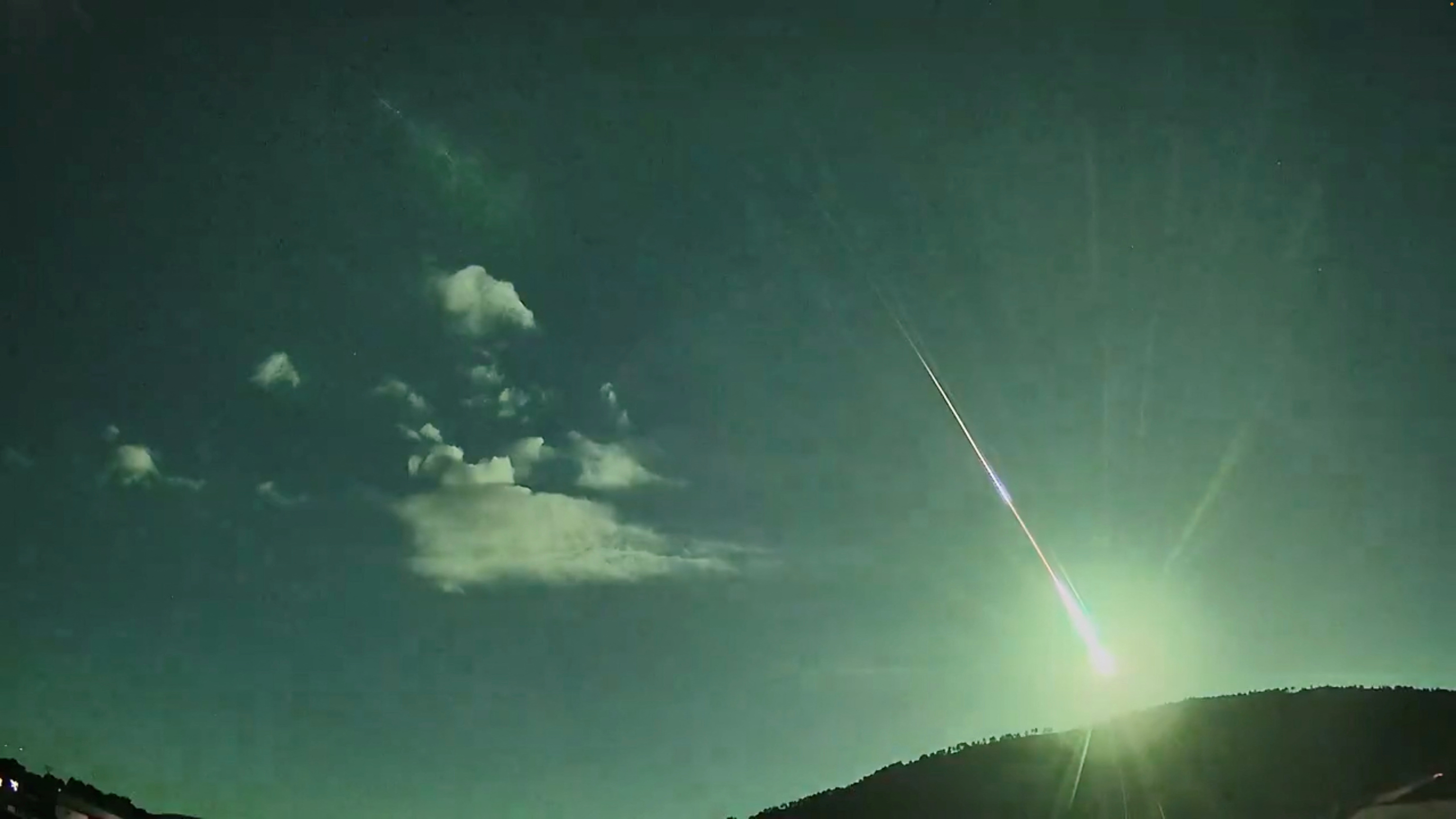 Un trozo de cometa ilumina los cielos de España y Portugal «como de película»