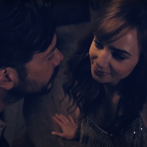 Video: Lily Collins & lvaro Morte in BARCELONA Trailer Photo