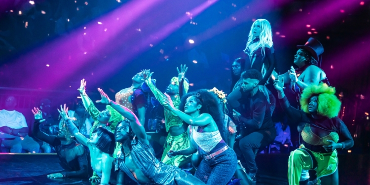 Photos: First Look at CATS: THE JELLICLE BALL Photo