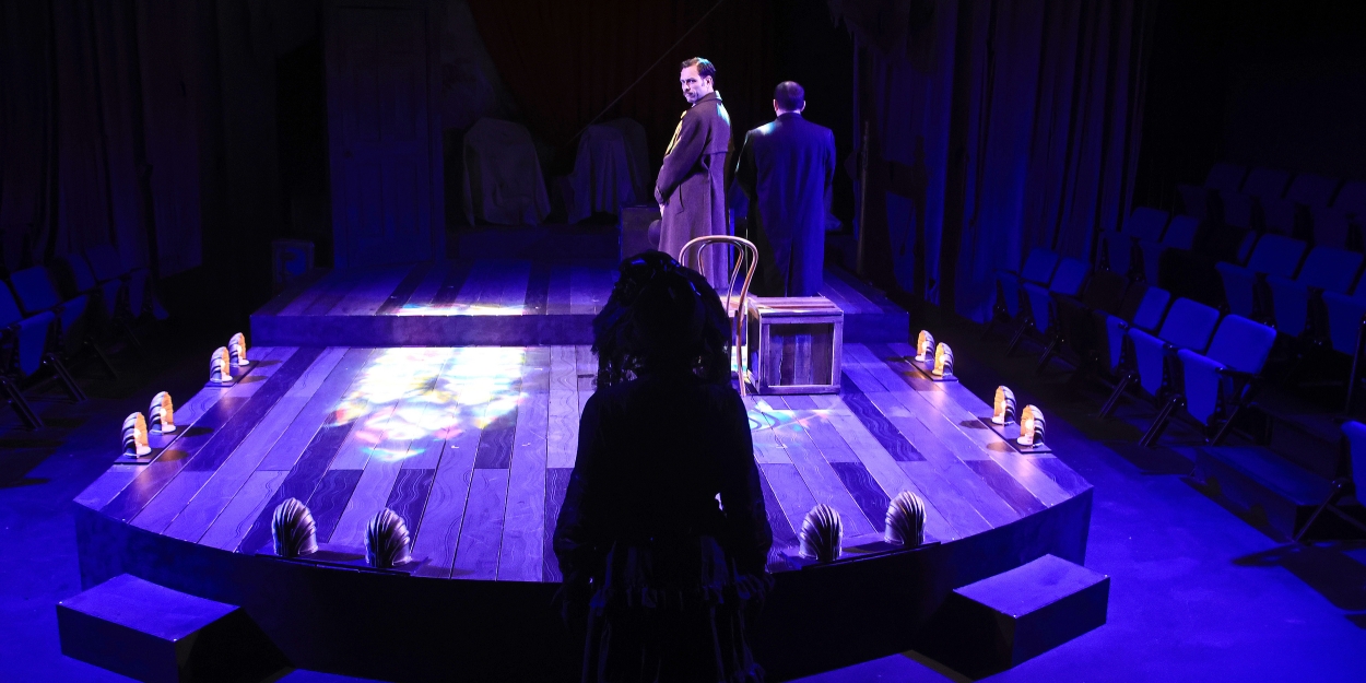 Photos: THE WOMAN IN BLACK at Main Street Theater Photo