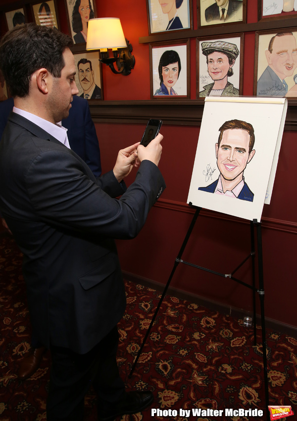 Photo Coverage: TOOTSIE Star Santino Fontana Gets His Very Own Sardi's Portrait  Image