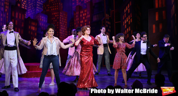 John Behlmann, Lilli Cooper, Santino Fontana, Sarah Stiles, Reg Rogers and cast durin Photo