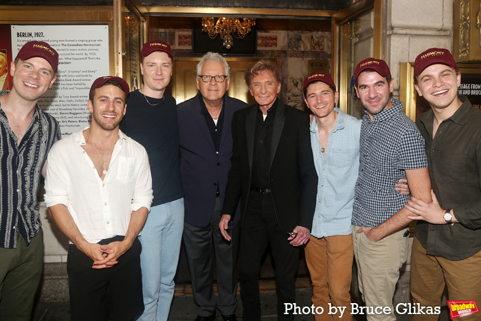 Sean Bell, Danny Kornfeld, Eric Peters, Bruce Sussman, Barry Manilow, Blake Roman, Za Photo