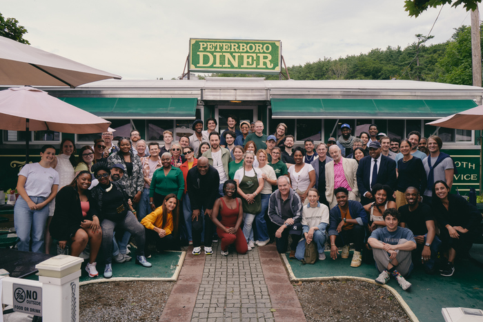 Photos: Katie Holmes, Jim Parsons & the Cast of OUR TOWN Take Rehearsal Field Trip  Image