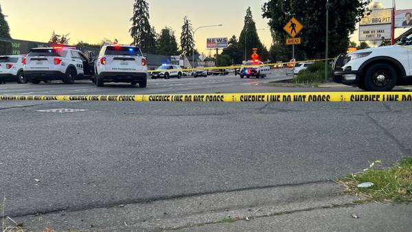 Pierce County deputies search for suspect who shot, killed man on Pacific Avenue in Parkland