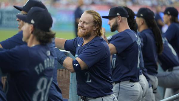 LA fan favorite Justin Turner returns to Dodger Stadium for 1st time as member of Seattle Mariners