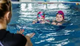 Choosing swimming lessons for children