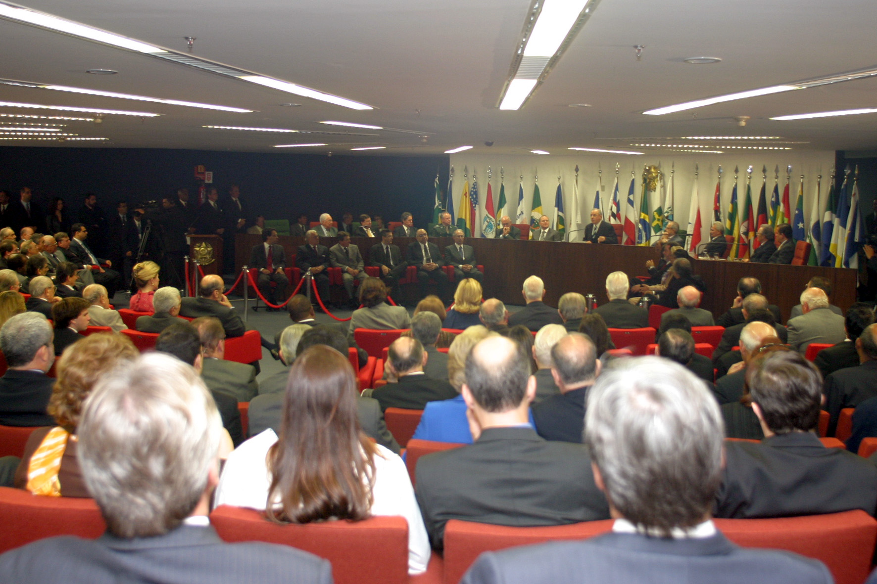 Primeira sessão do CNJ foi realizada em 14 de junho de 2005, na sede do Supremo Tribunal Federal, em Brasília. FOTO: Arquivo