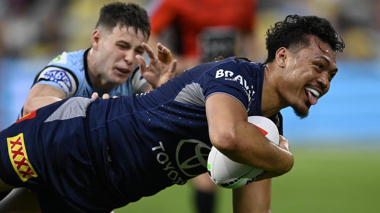 Jeremiah Nanai scores a try. (Photo by Ian Hitchcock/Getty Images)