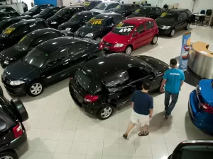 Não é só lavar: o que vale (ou não) consertar antes de vender seu carro