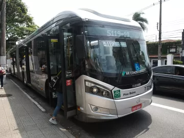 Justiça dá 48 h para Prefeitura de SP explicar aumento na tarifa de ônibus