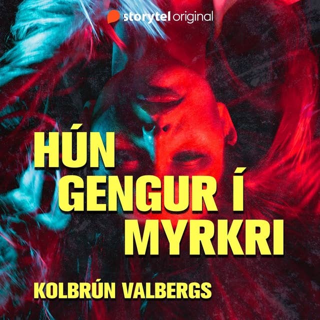 Hún gengur í myrkri 