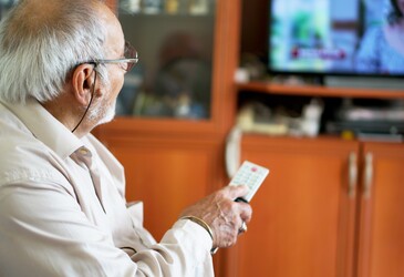 Does watching TV increase dementia risk?