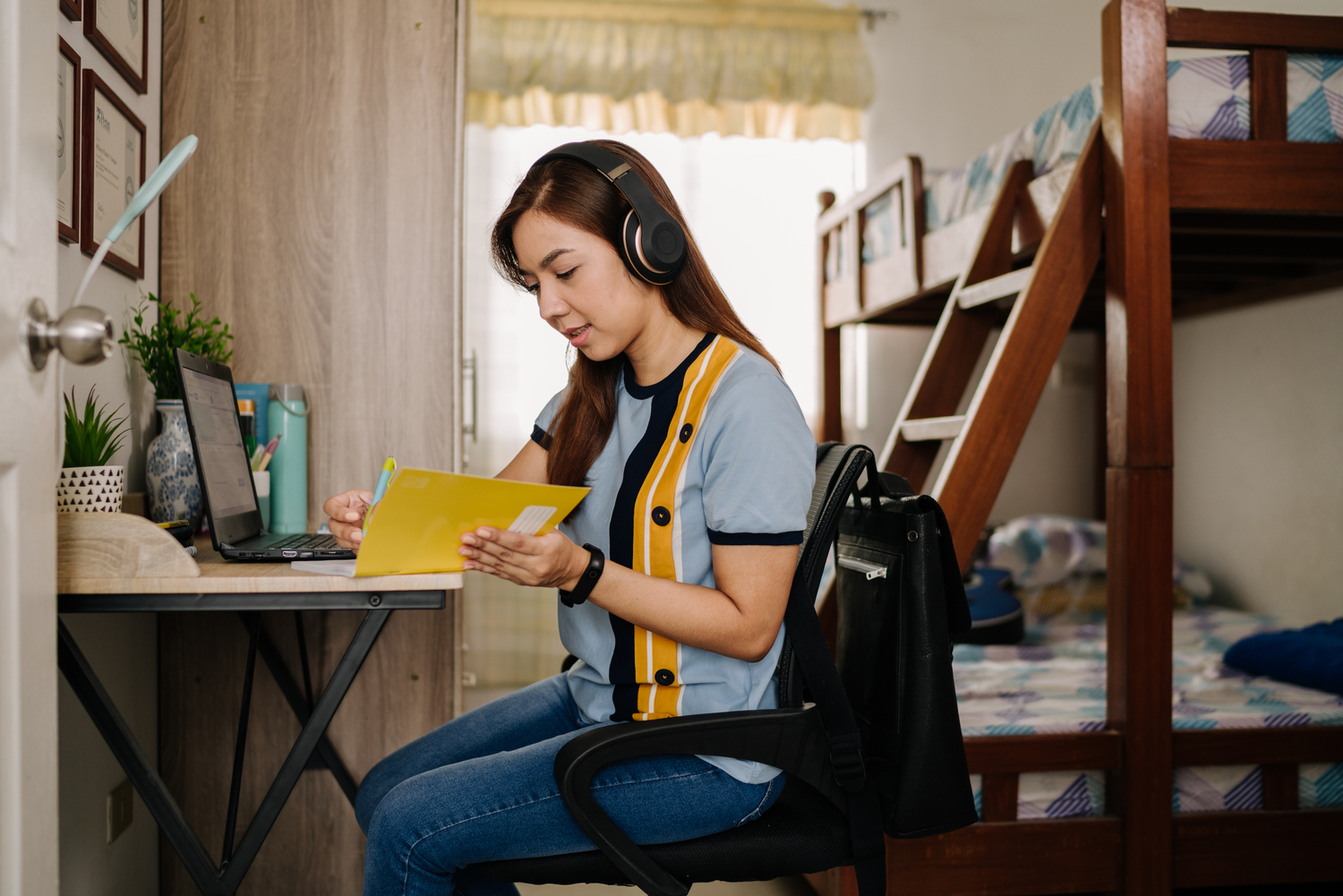 Headphones, Person, Sitting, Furniture, Female, Girl, Teen, Laptop, Plant, Wristwatch