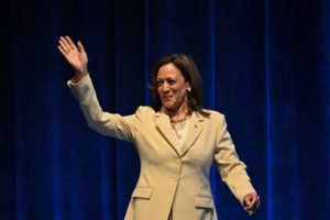 Harris Attends Sorority Event in Indianapolis