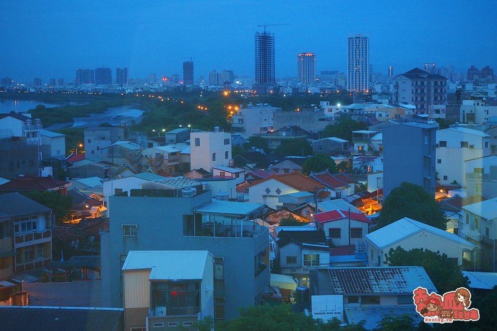 【台南景點】暑假周末限定開放！登安平古堡制高點，一窺安平最美夜景