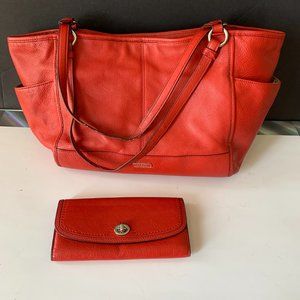 COACH PARK LEATHER CARRIE TOTE BAG $ 378 AND WALLET ORANGE RED 1492-F29898