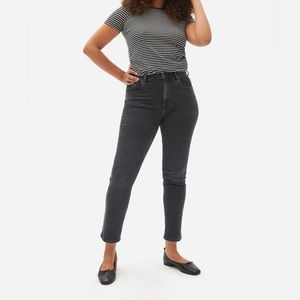 Everlane The Curvy Cheeky Straight Jean washed black Size 26 Crop NWT