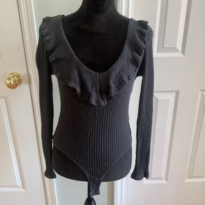 NWOT Altar’d State Ruffle Neckline Long Sleeve Rib Knit Bodysuit- Size M