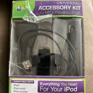 Ematic 6-in-1‎ Universal Accessory Kit for MP3 Players & iPod