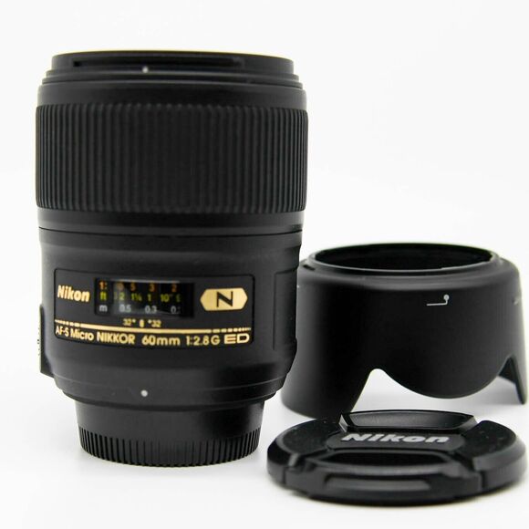 Nikon AF-S Micro Nikkor 60mm f/2.8 G ED Aspherical Lens | Nano Crystal Coat EUC - Picture 1 of 4