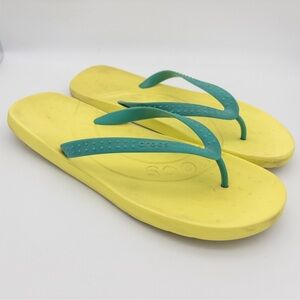 CROCS flip flop thong sandal Bright Green Yellow men’s size 9 women’s 11