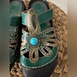 Elite by Corkys Mule Hand Painted Turquoise Stone Leather Clog Womens Size 7