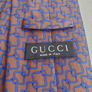 GUCCI Vintage 100% Silk Tie Chain Print Hysteria Crest Made in Italy Chocolate