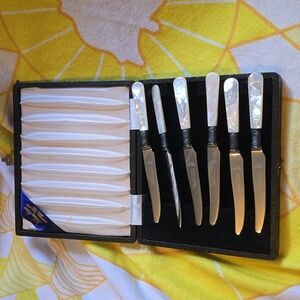 EUC - VTG William Adams 6pc Knife Set with Mother of Pearl Handles