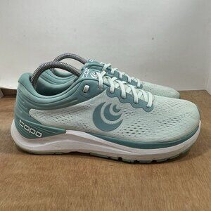 Topo Athletic Ultrafly 4 Women Size 9 Green Running Shoes Sneakers