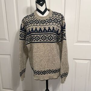 L.L. BEAN Vintage Crewneck Pullover Sweater