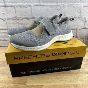 Skechers Women's Vapor Foam Move -‎ Breezy Shoes gray. Womens Size 10. Worn Once