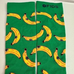 NEW Figs compression socks “bananas” 🍌