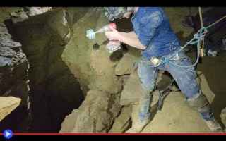 Viaggi: grotte  caverne  profondità  abisso