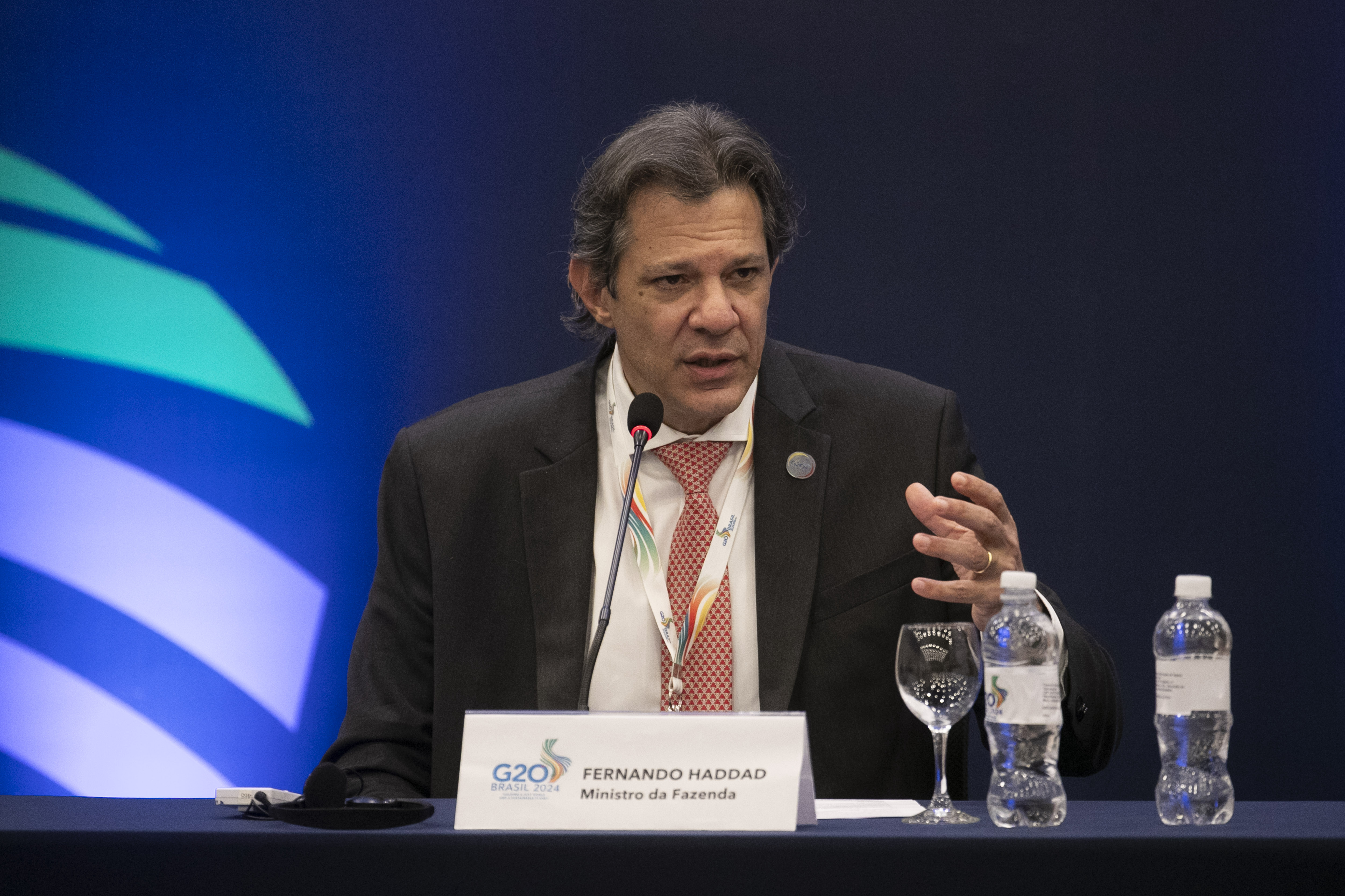 Brazilian Economy Minister Fernando Haddad attends a press conference to review the G20 Finance Ministers and Central Bank Governors Meeting, in Rio de Janeiro, Brazil, Friday, July 26, 2024. (AP Photo/Bruna Prado)