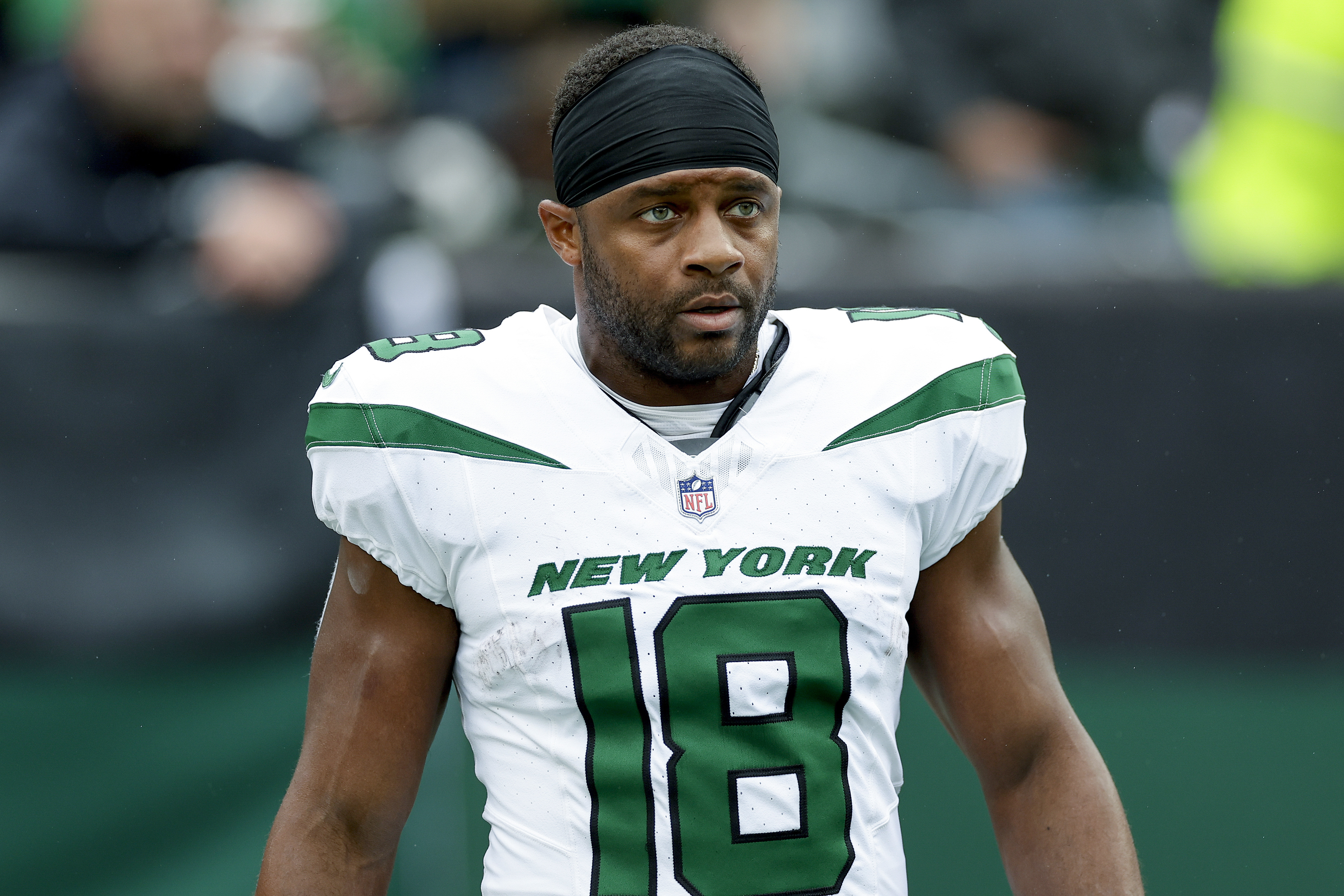 FILE - New York Jets wide receiver Randall Cobb readies for the team's NFL football game against the New England Patriots, Sept. 24, 2023, in East Rutherford, N.J. Cobb is thanking Nashville firefighters for saving his family after a house fire. Cobb shared a statement and video on social media Wednesday, June 26, 2024, that his family is safe and healthy along with their dog. (AP Photo/Adam Hunger, File)