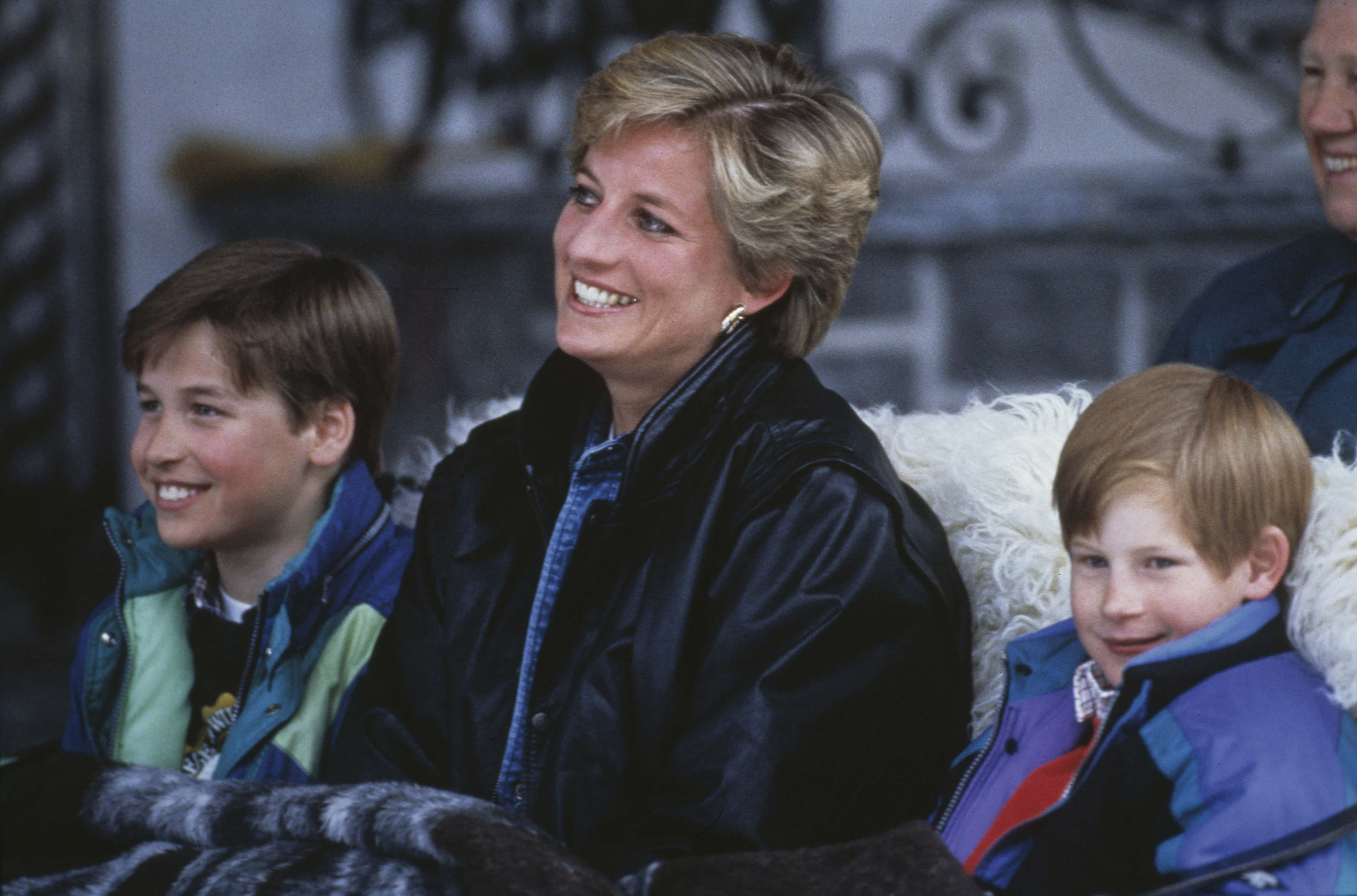 Princess Diana with Prince William (L) and Prince Charles (R) | Getty Images | Jayne Fincher