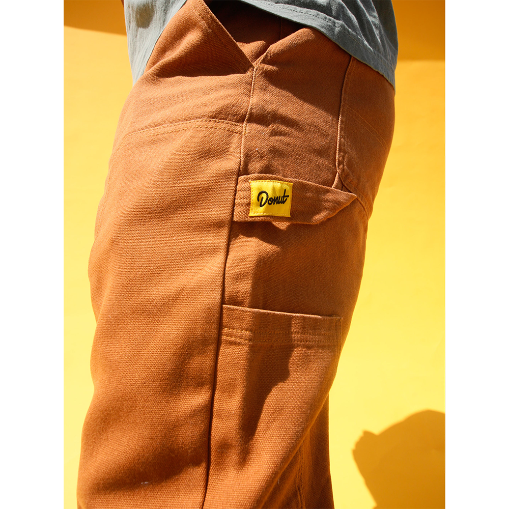 CARPENTER PANTS - CAMEL In Use 2